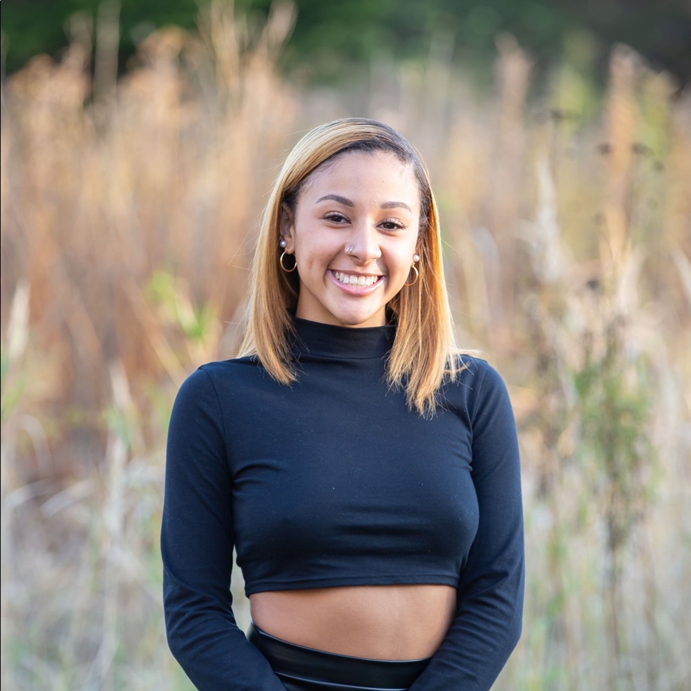 Meet your Posher, Kayla